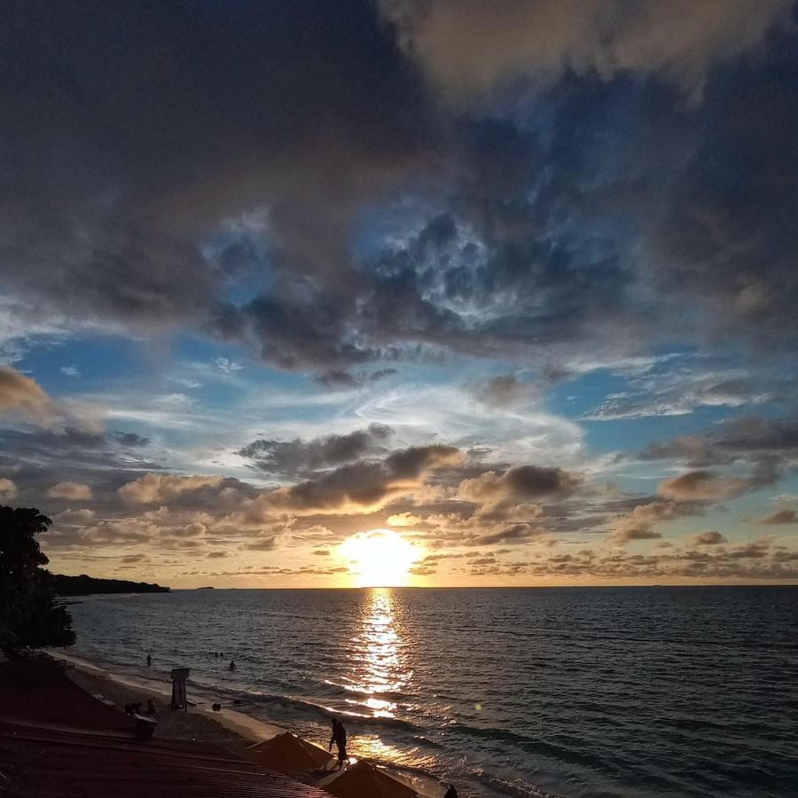 Хостел A Orilla Del Mar En Baru Cartagena Екстер'єр фото
