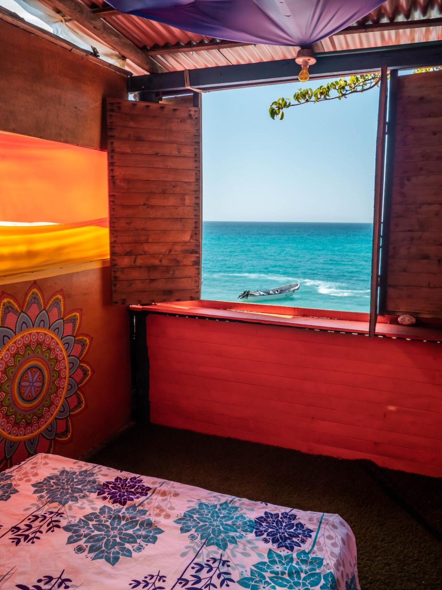 Хостел A Orilla Del Mar En Baru Cartagena Екстер'єр фото