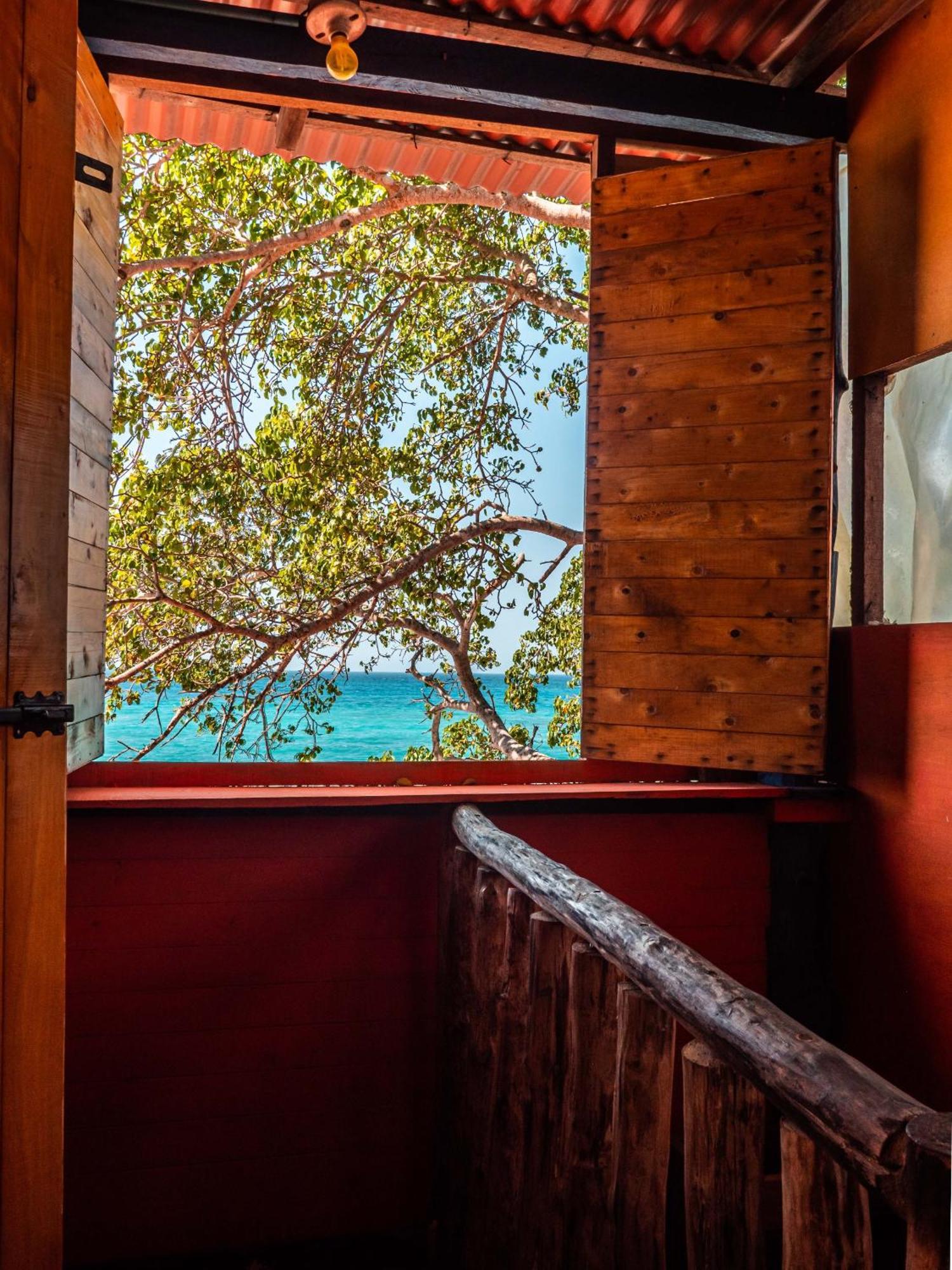 Хостел A Orilla Del Mar En Baru Cartagena Екстер'єр фото